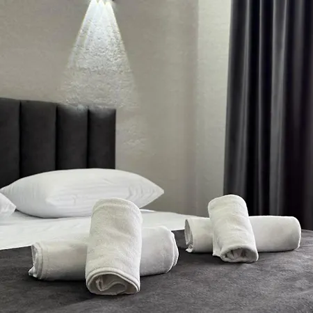 Loft מלון *